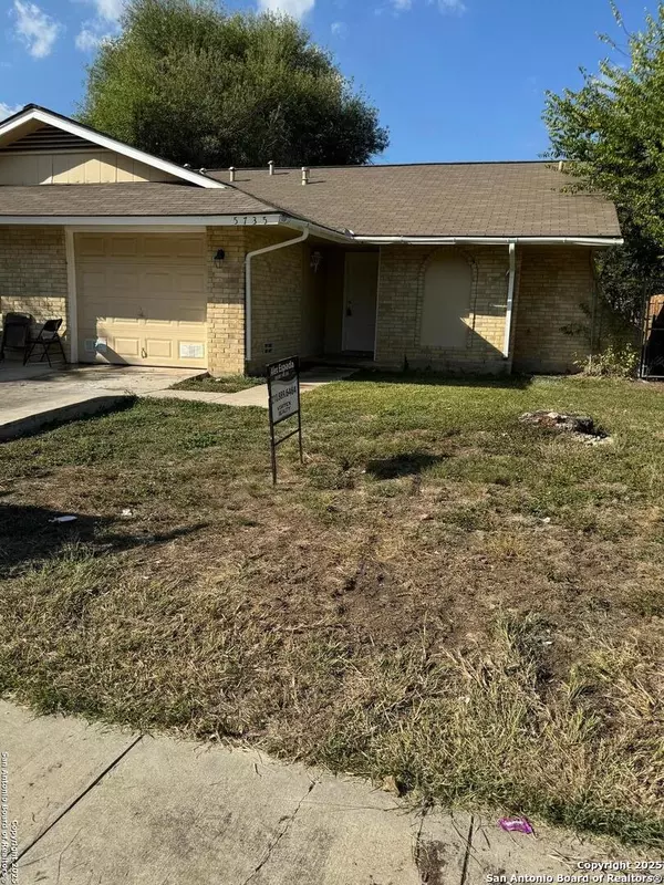 5733 harefield, San Antonio, TX 78228