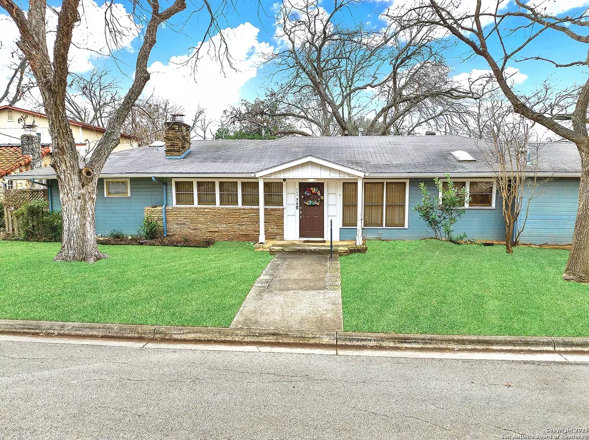 New Braunfels, TX 78130-4903,985 ALLEN AVE