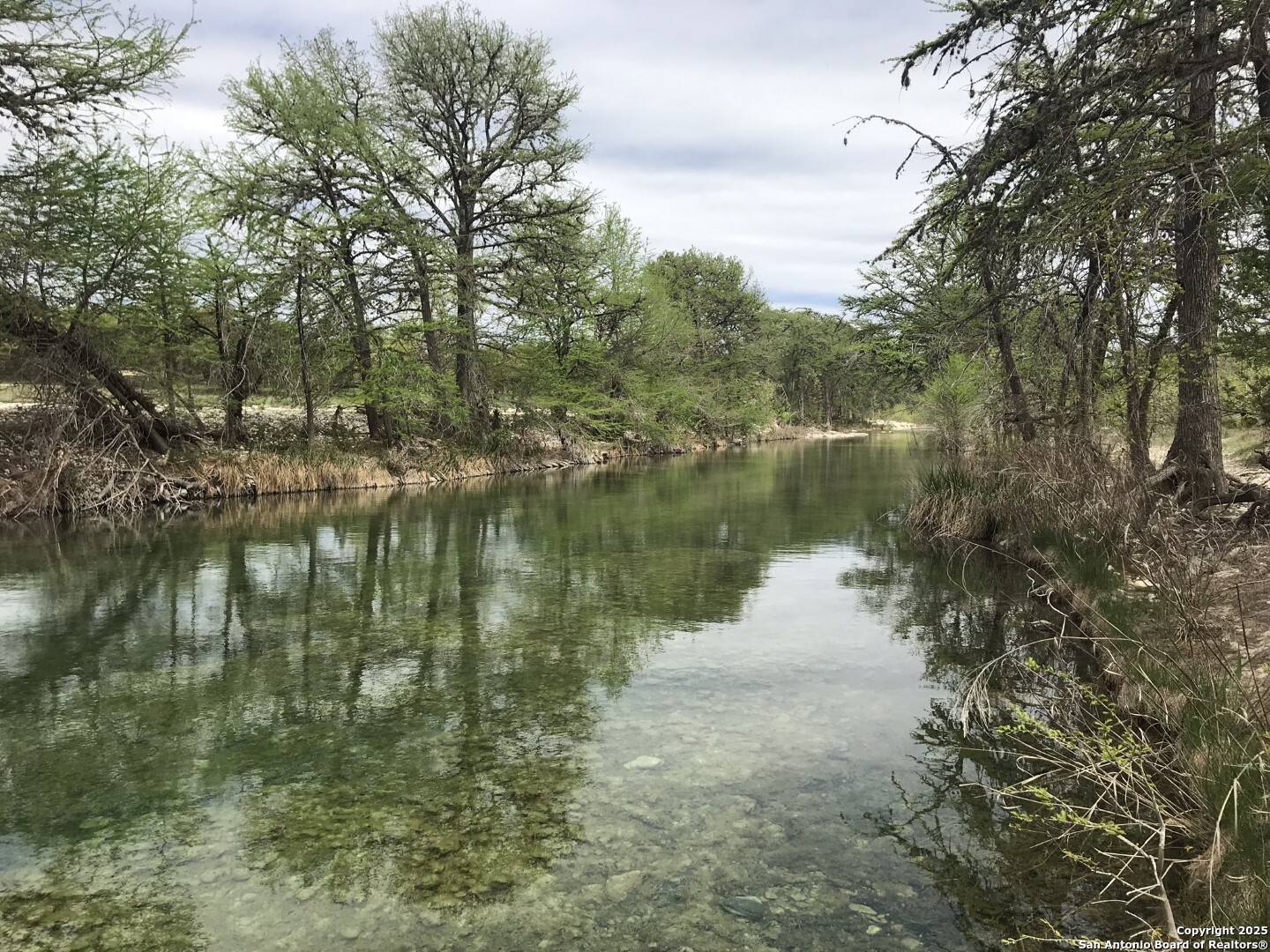 Rio Frio, TX 78879,614 Canal Circle