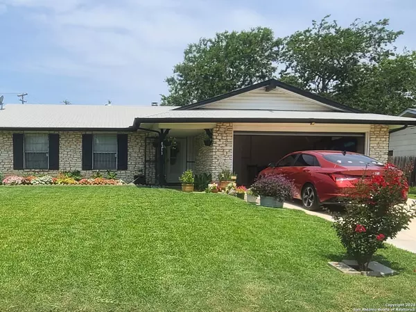 8211 LITTLEPORT, San Antonio, TX 78239-2836