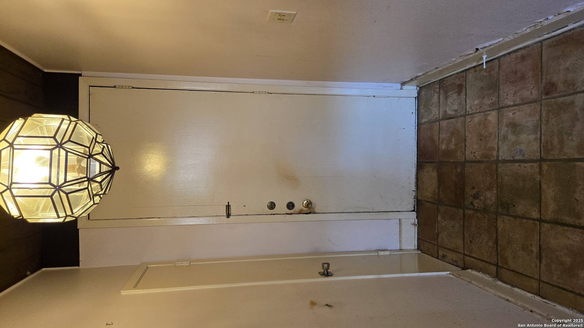 San Antonio, TX 78209-3558,3102 EISENHAUER RD UNIT D27