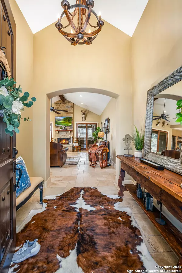 Comfort, TX 78013,3065 CYPRESS CREEK RD