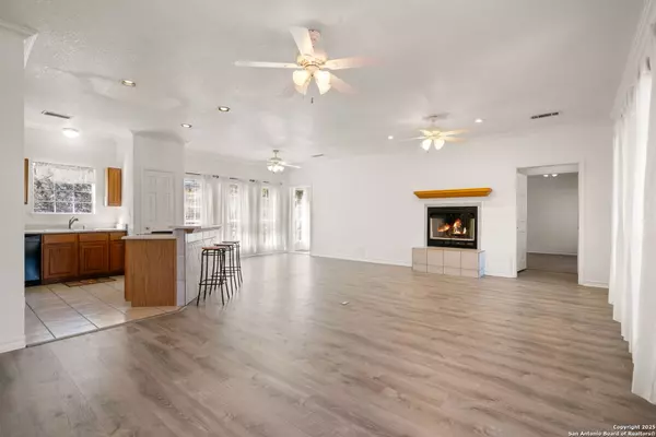 Canyon Lake, TX 78133-5019,228 OAK HIDEAWAY DR
