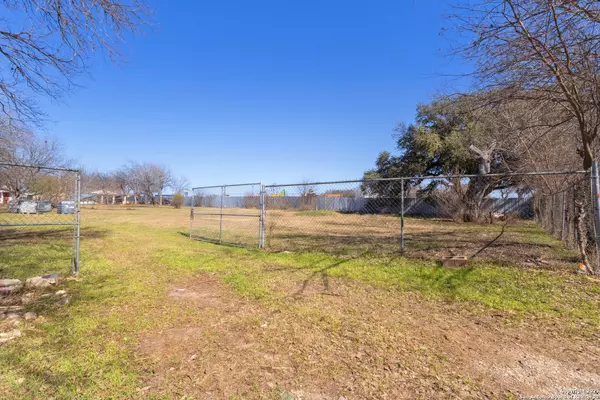 San Antonio, TX 78221,1035 Bernard Dr