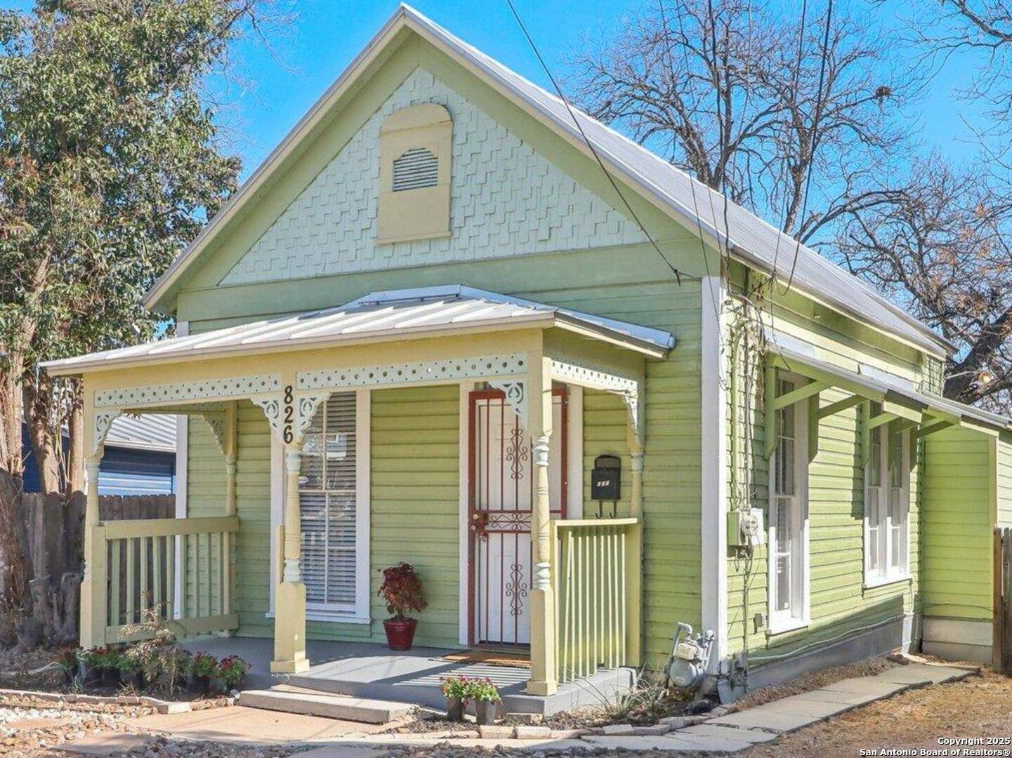 San Antonio, TX 78202-1252,826 PINE ST