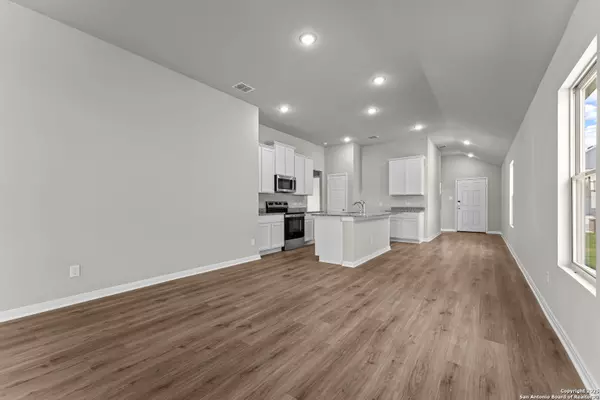 New Braunfels, TX 78130,1525 Golden Wheat