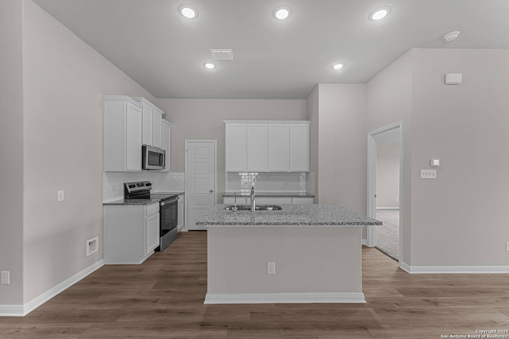 New Braunfels, TX 78130,1532 Golden Wheat