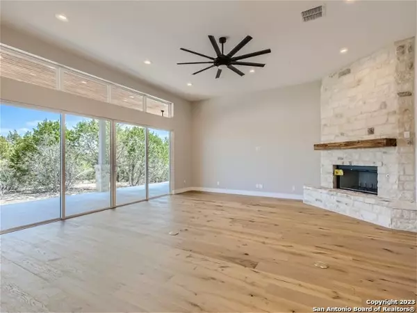 Boerne, TX 78006-2574,103 RIVER MTN DR