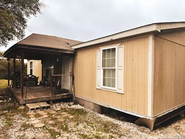 348 15TH, Lakehills, TX 78063