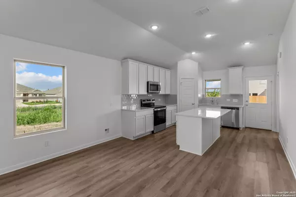 New Braunfels, TX 78130,1521 Golden Wheat