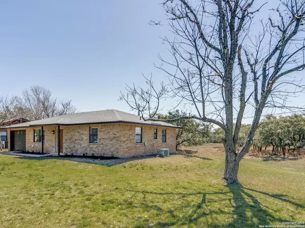 Boerne, TX 78006-1924,271 DEER CREEK DR