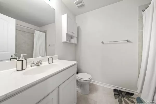 San Antonio, TX 78252-1831,6448 KINGSLEY EDGE