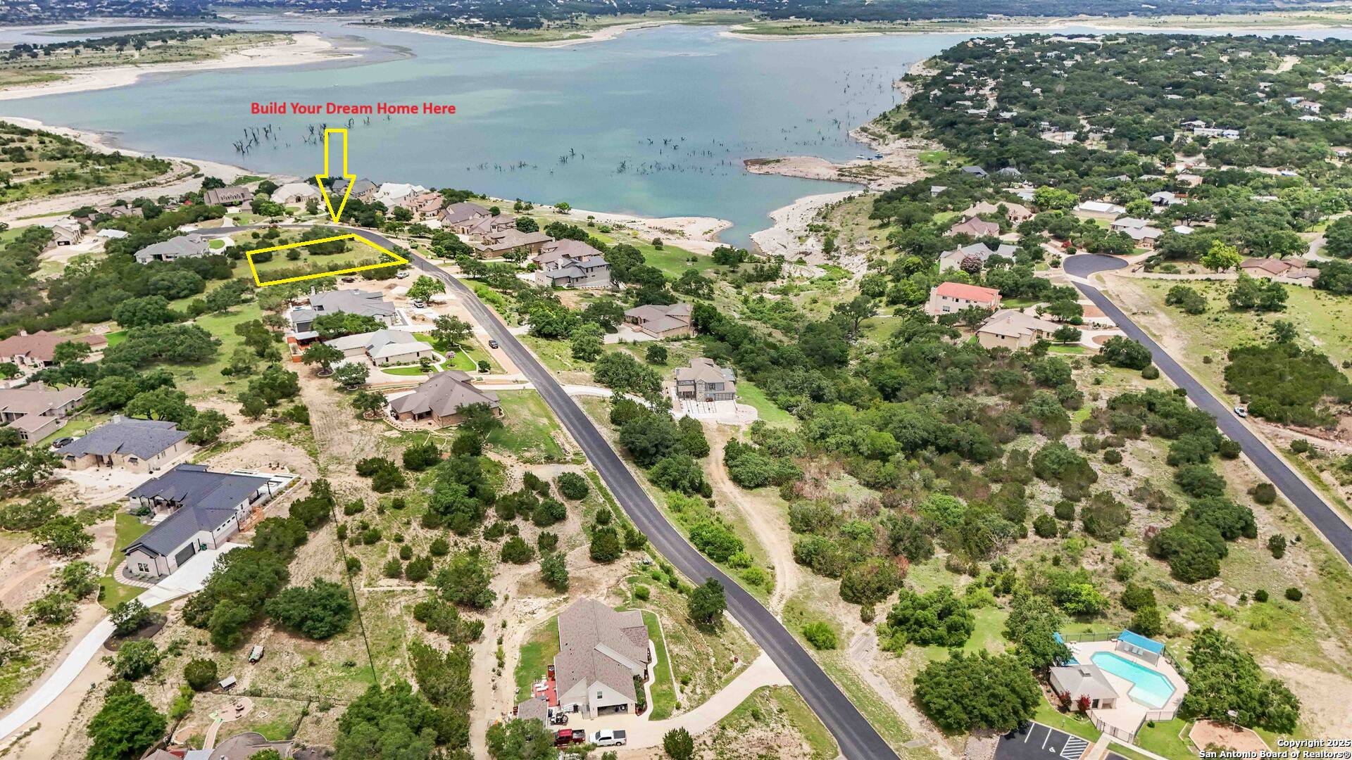 Canyon Lake, TX 78133,523 OAK SHORES DR