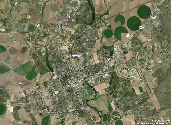 Uvalde, TX 78801-3103,201 ANTONIO ST