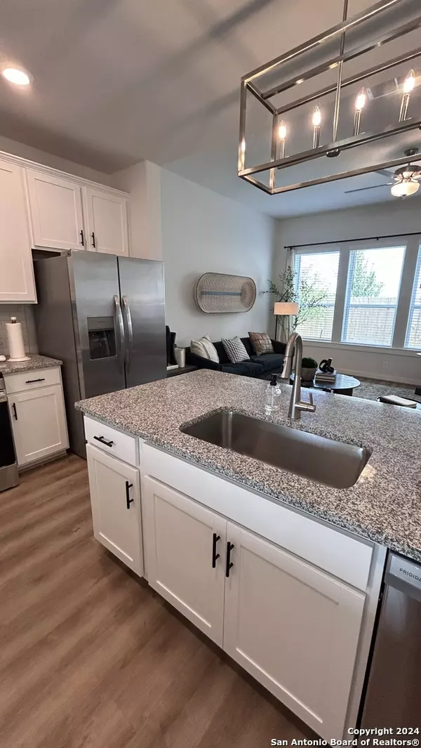 San Antonio, TX 78254,10403 White Lodge UNIT WAXWING