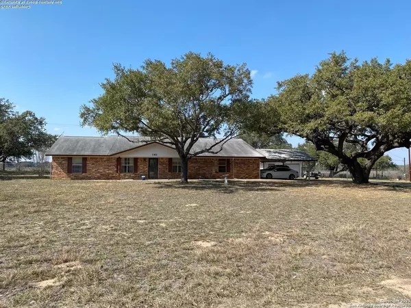 Pleasanton, TX 78064-1509,141 DEER RUN ST