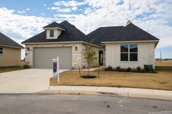 131 John T Court, Castroville, TX 78009