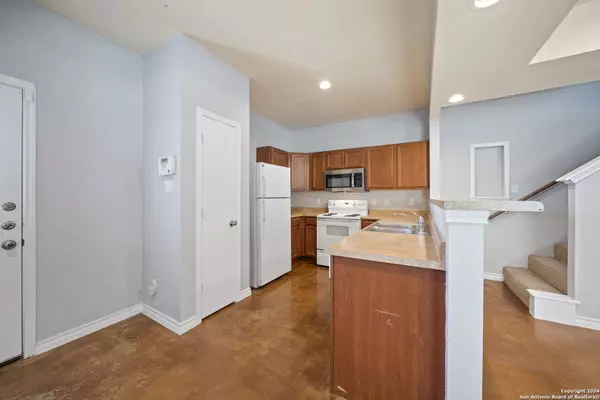 San Antonio, TX 78229,5002 Summit Wood UNIT 2