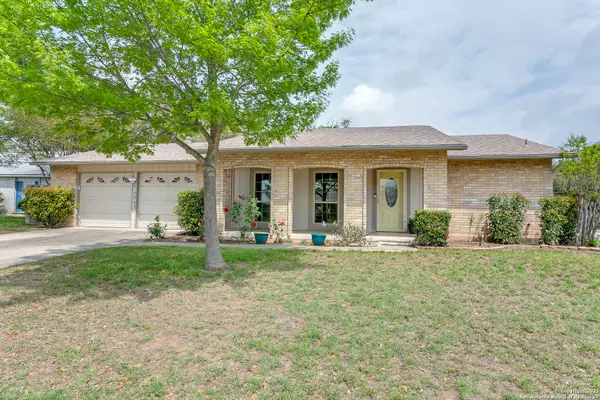 5043 HACIENDA DR, San Antonio, TX 78233-5422
