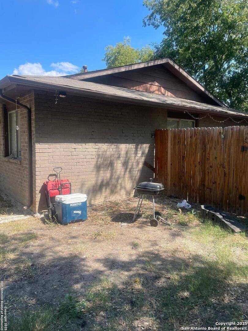 San Antonio, TX 78228-6177,102 PARAMOUNT AVE