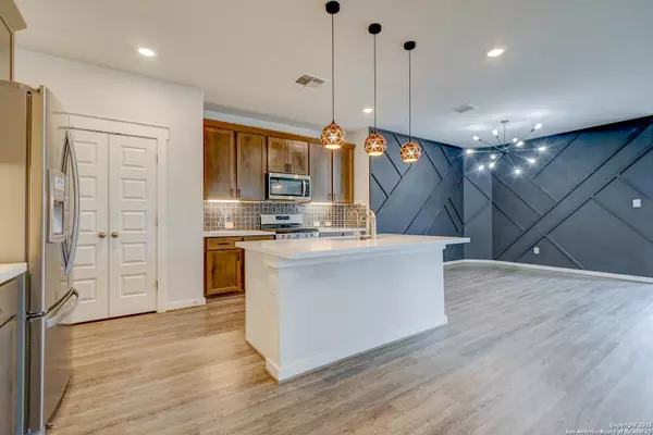 Converse, TX 78109,10756 Rosalina Loop