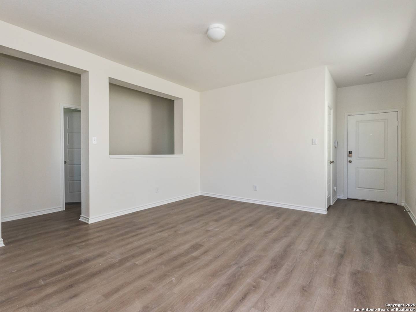 San Antonio, TX 78221,9518 Hinterlands Dr