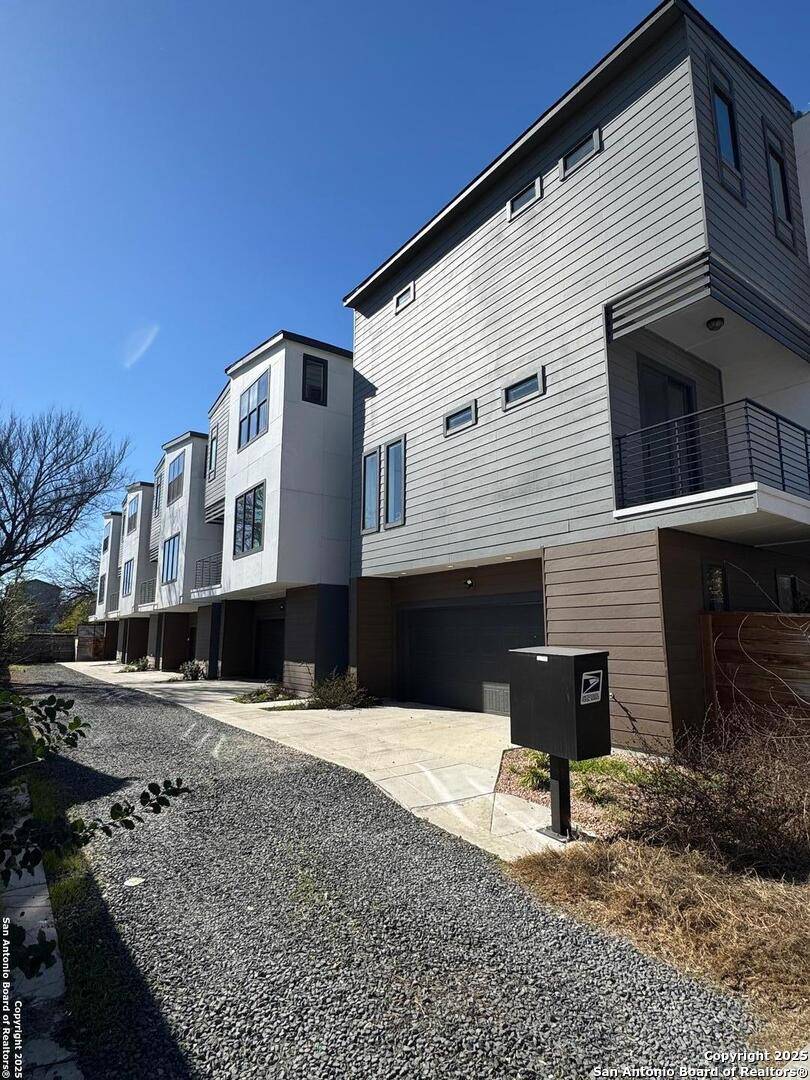 415 JACKSON ST, San Antonio, TX 78212-5528