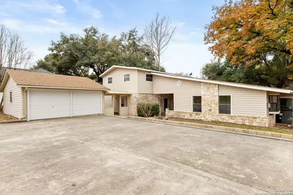 Seguin, TX 78155-3139,92 TURTLE LN