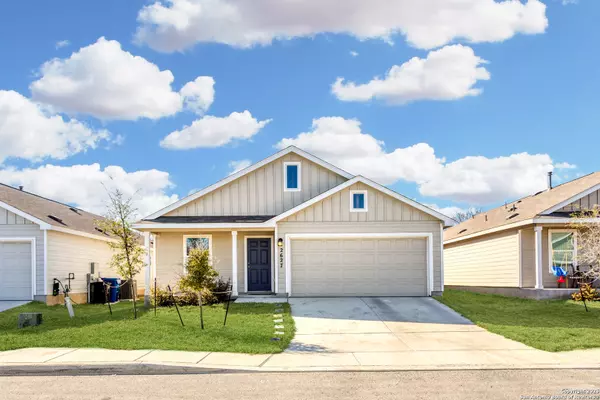 2627 ROBLES ST, San Antonio, TX 78226-4412
