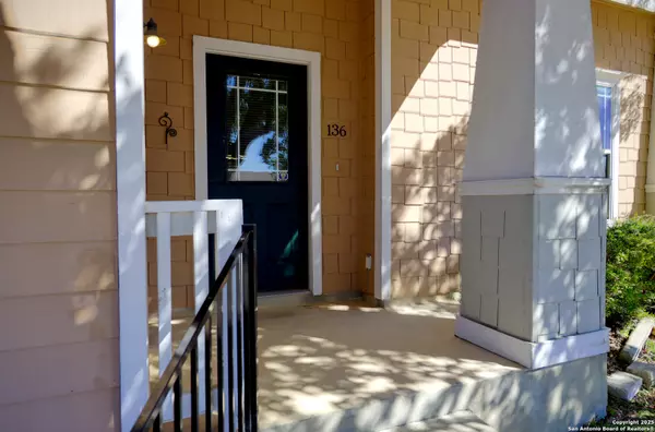136 JASPER LN, Kerrville, TX 78028-3762