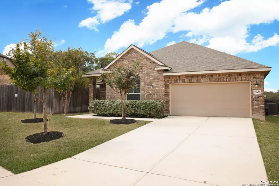 29625 Elkhorn Rdg, Boerne, TX 78015-5104