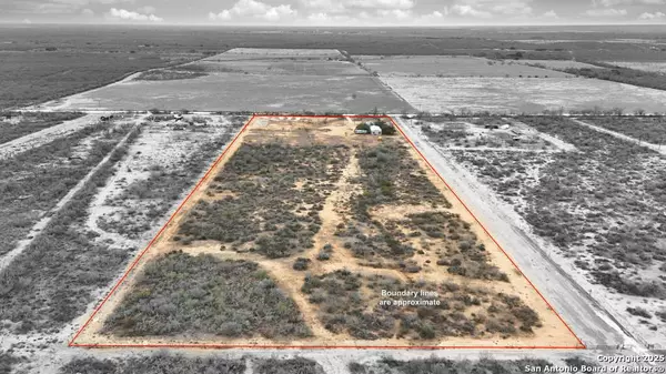 Moore, TX 78057,763 County Road 1670