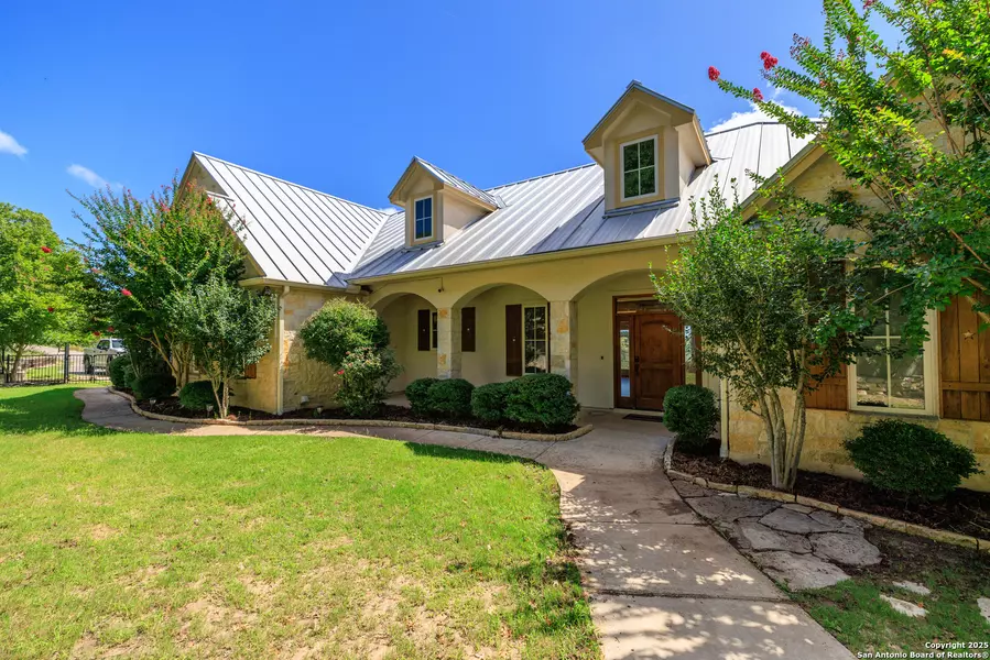 326 RIVER VALLEY RD, Ingram, TX 78025-4405