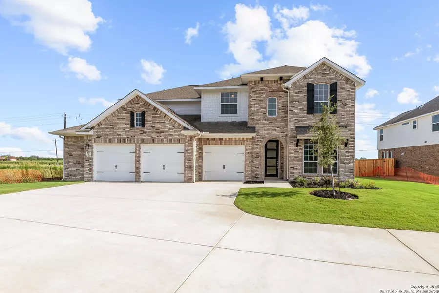 173 Katie Court, Castroville, TX 78009