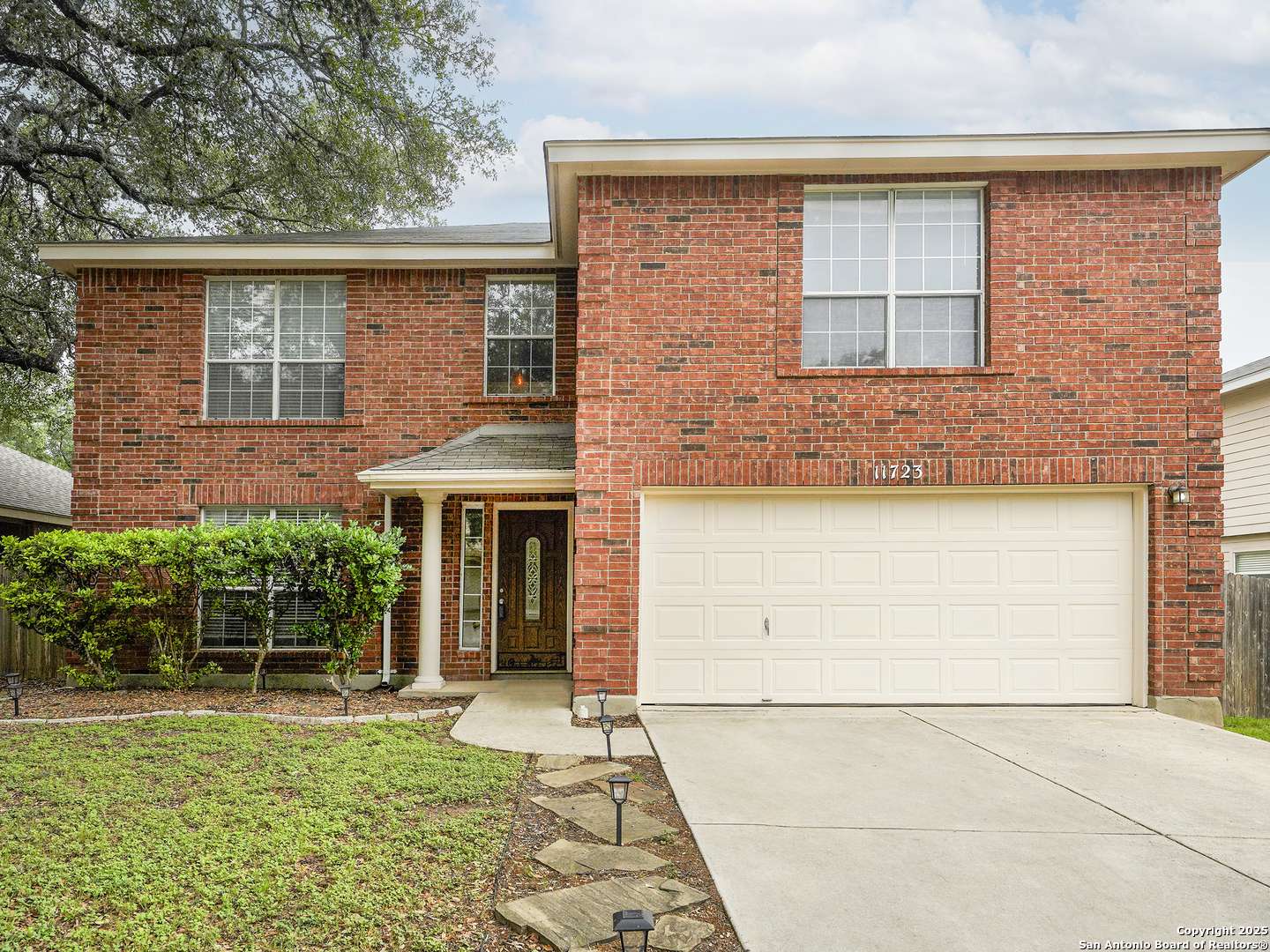 Helotes, TX 78023-4445,11723 SHOTGUN WAY