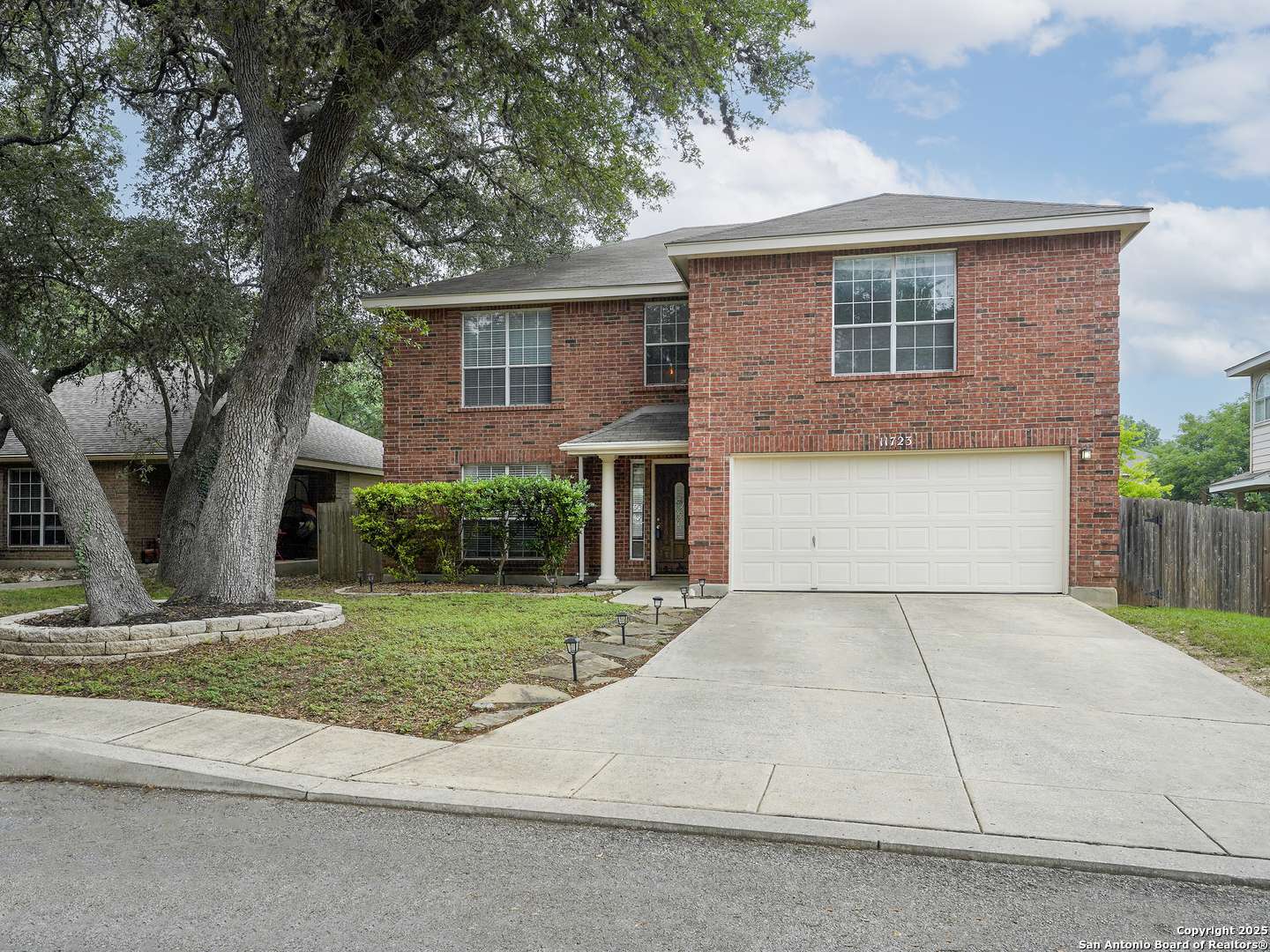 Helotes, TX 78023-4445,11723 SHOTGUN WAY
