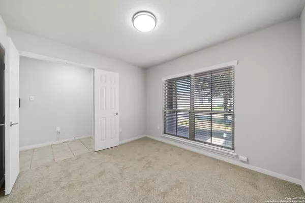 San Antonio, TX 78218,7111 MAGNOLIA BLF