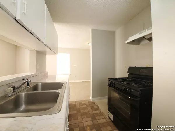 San Antonio, TX 78220,918 Hampton UNIT 2