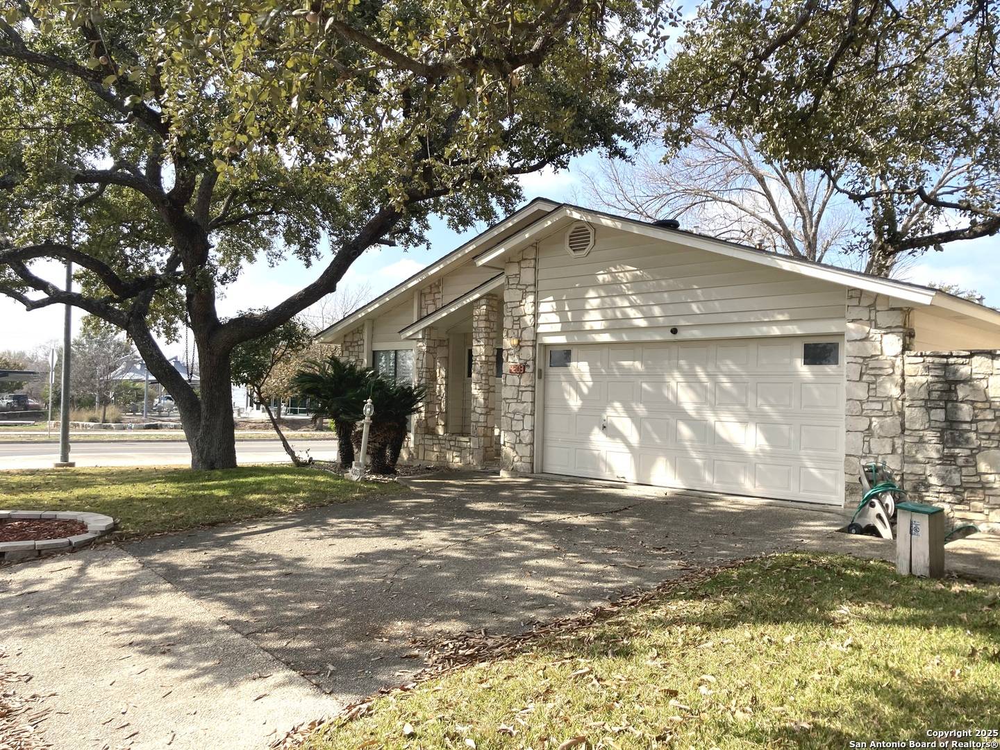 4203 HILTON HEAD ST, San Antonio, TX 78217-1818
