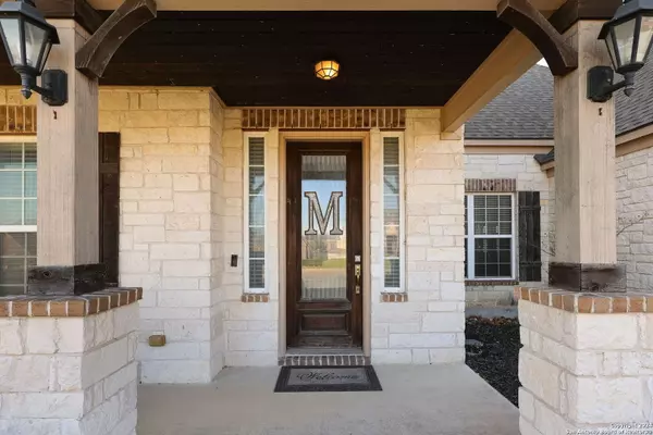 Castroville, TX 78009-3452,242 SITTRE DR