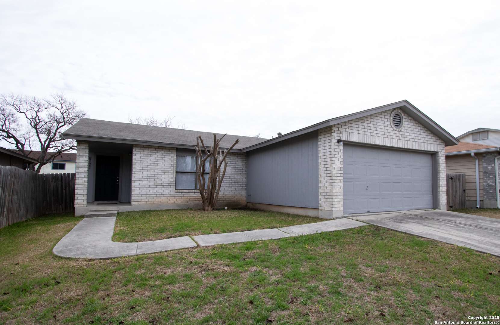 8322 pine meadow, Converse, TX 78109