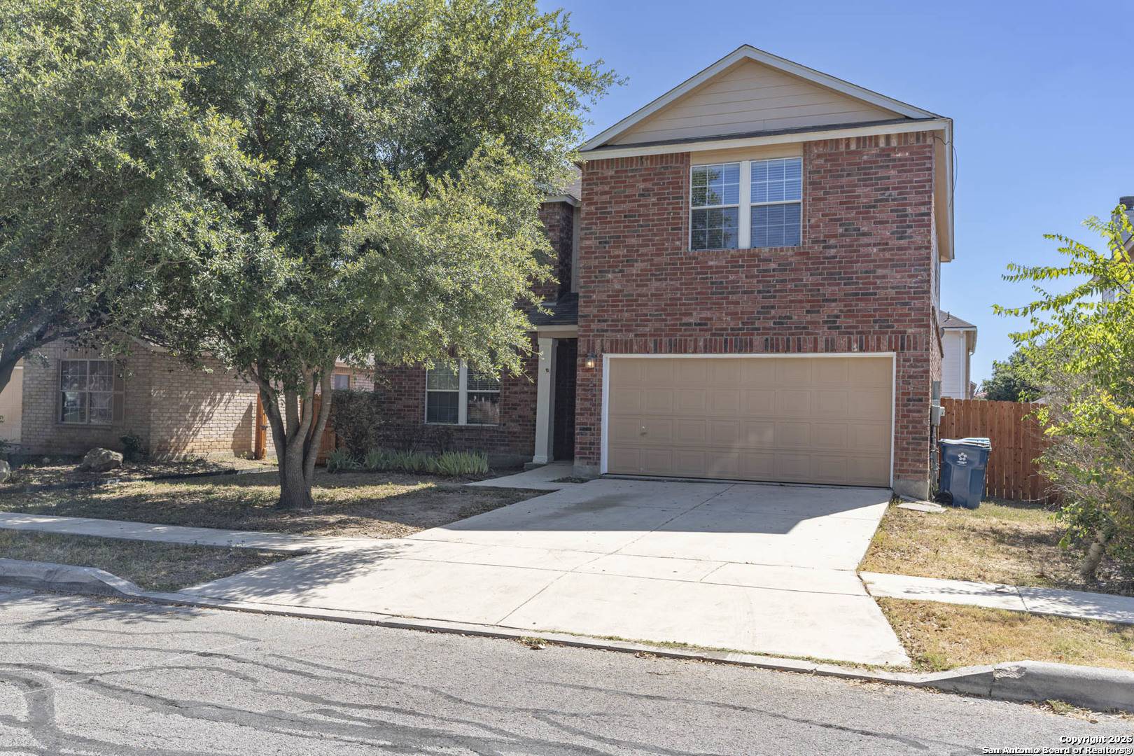 220 WOODSTONE LOOP, Cibolo, TX 78108-3269