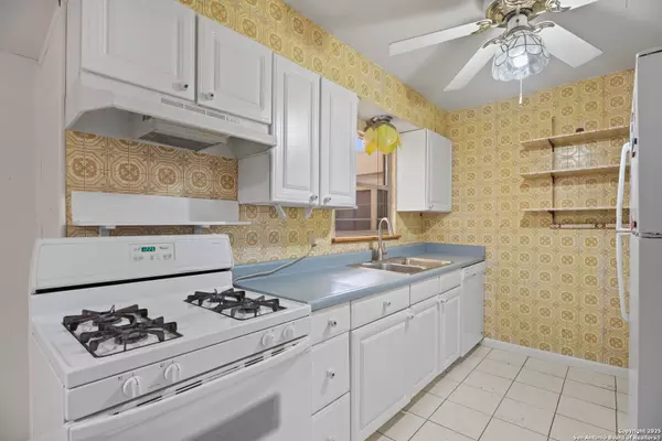 San Antonio, TX 78218-3316,3707 LA SABRE DR