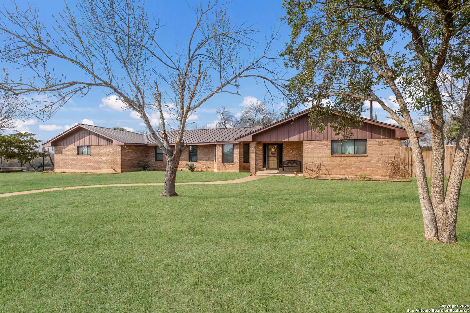Cotulla, TX 78014,201 Cherokee