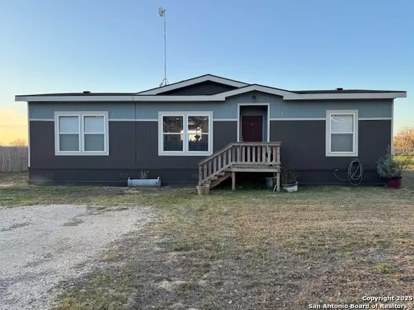 Pleasanton, TX 78064-6920,120 VIRIDIAN VW