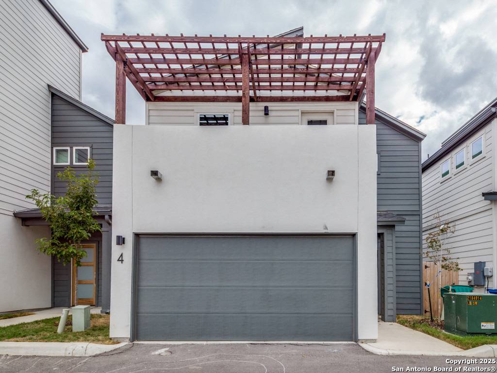 San Antonio, TX 78201-6442,252 CORNELL AVE UNIT 4