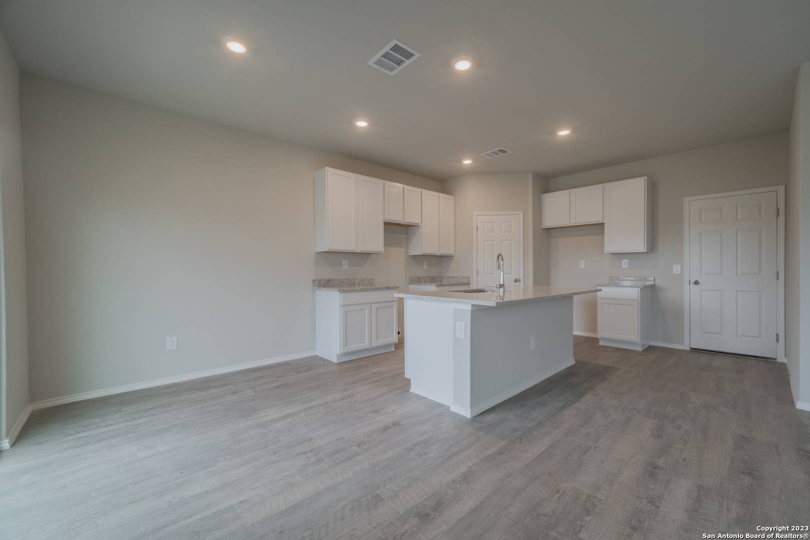 San Antonio, TX 78221,1822 Charlie Cove