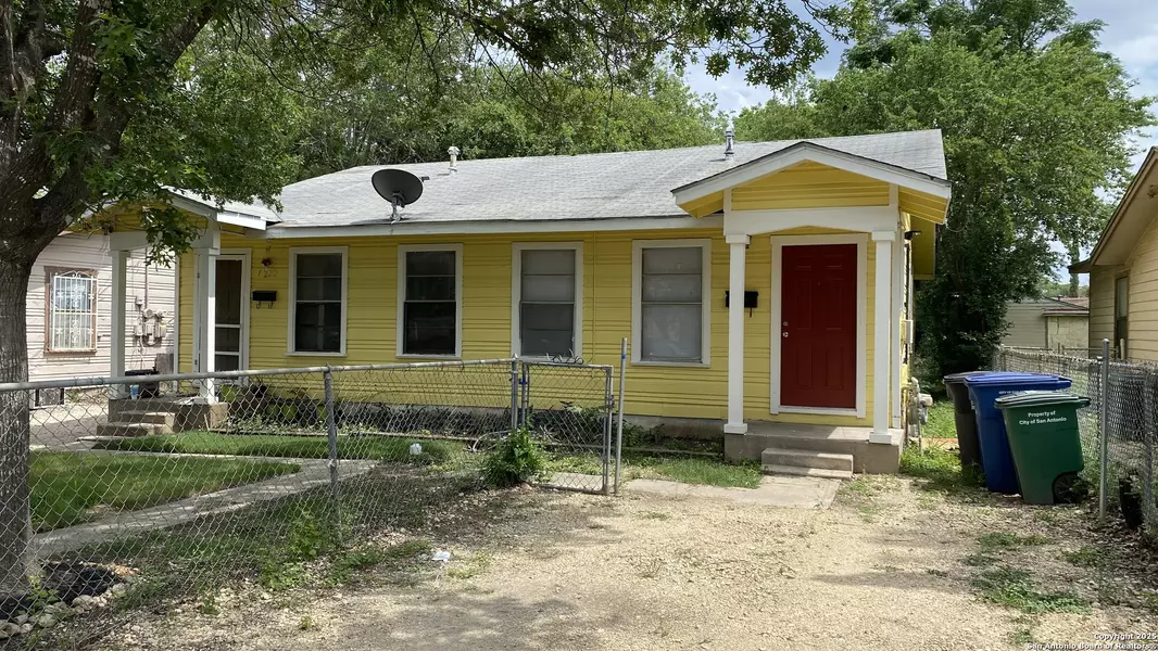 1222 GARDINA ST, San Antonio, TX 78201-3303