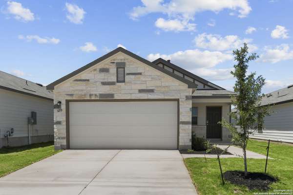 6719 Red Buffalo Tail, San Antonio, TX 78253