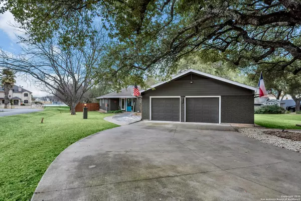 Kingsland, TX 78639,211 Elm Lodge Dr